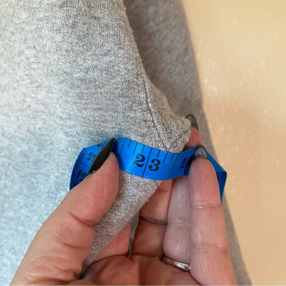 Disneyland Gray Crewneck Sweater with Mickey Mouse, Large, Vintage - Picture 5 of 6